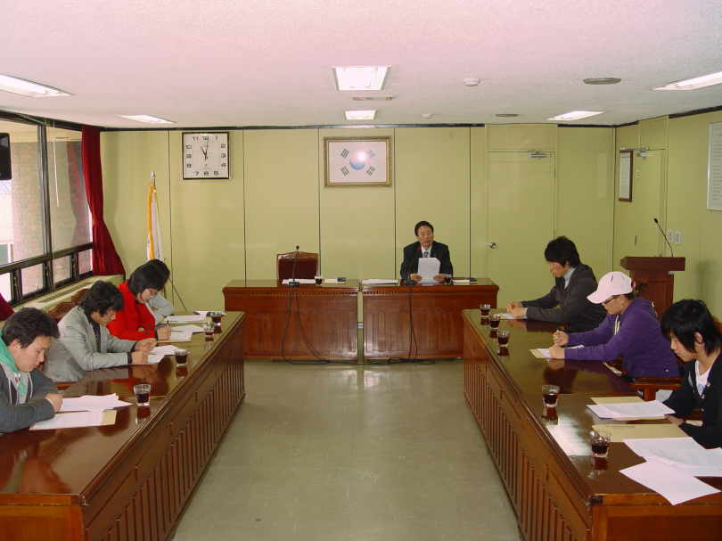 (07.2.28)2007년도 인턴사원 근무요령시달 간담회의 개최 사진전경 첨부파일